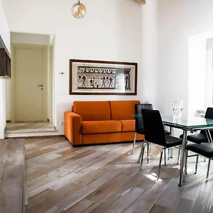 Ca' Rondine Apartment