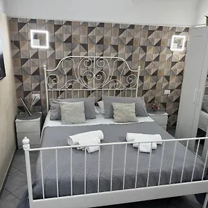 charming-house.taorminaitalyhotels.com/